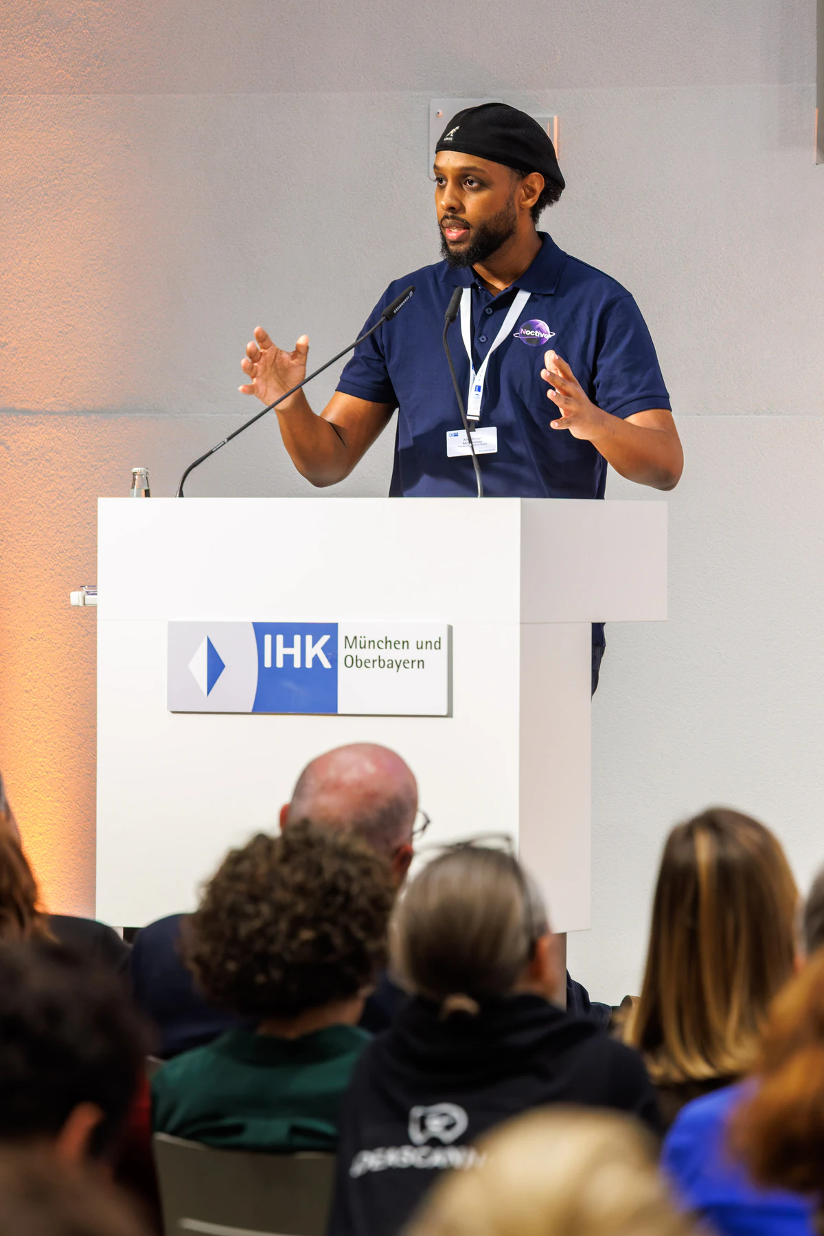 Mahdy Mohamed am Rednerpult der IHK München